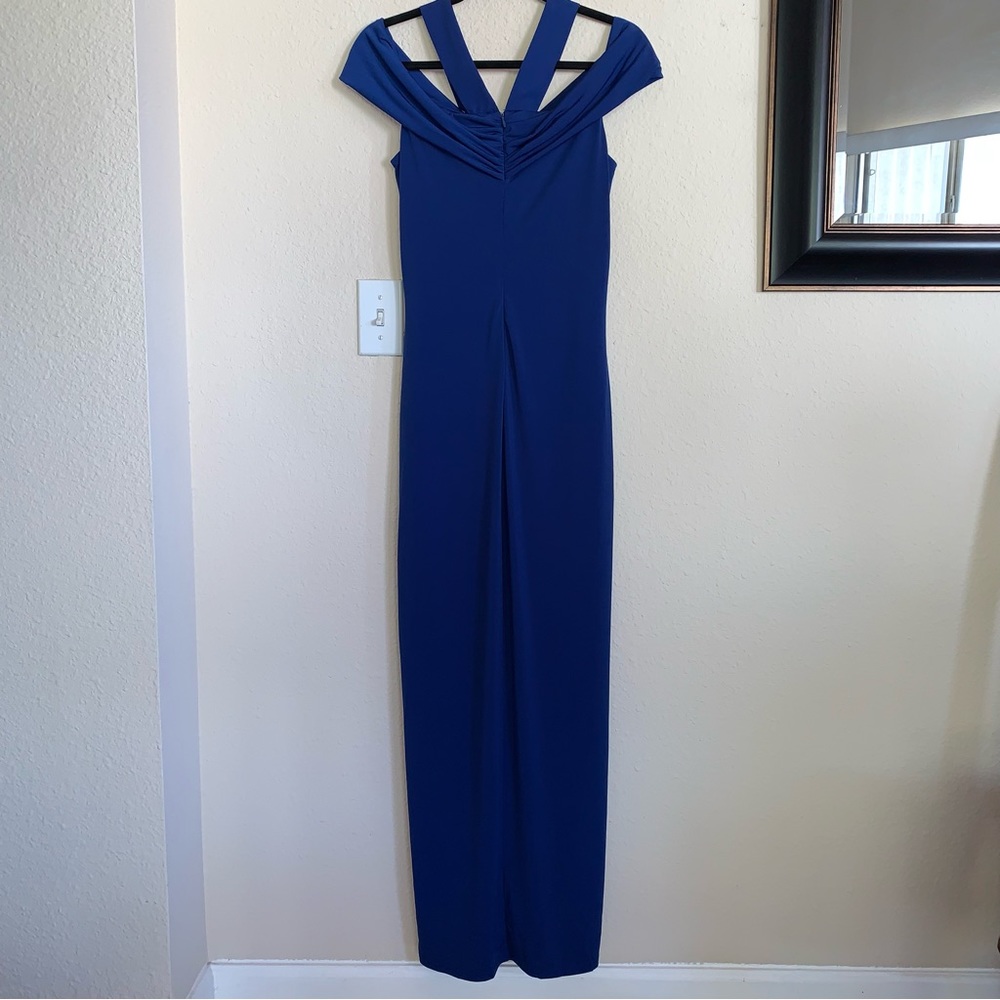 Venus Ruched Off Shoulder Gown - Picture 6 of 15